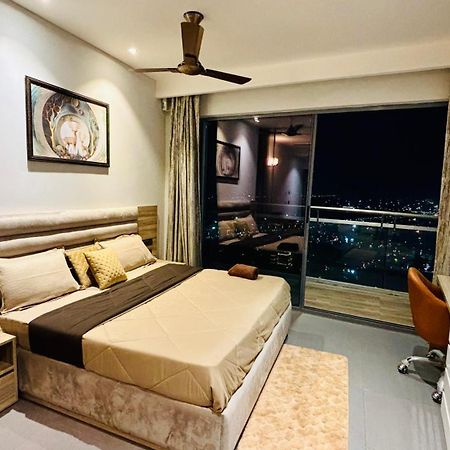 Countryside Luxury Suites - Supernova Noida Нью-Дели Экстерьер фото